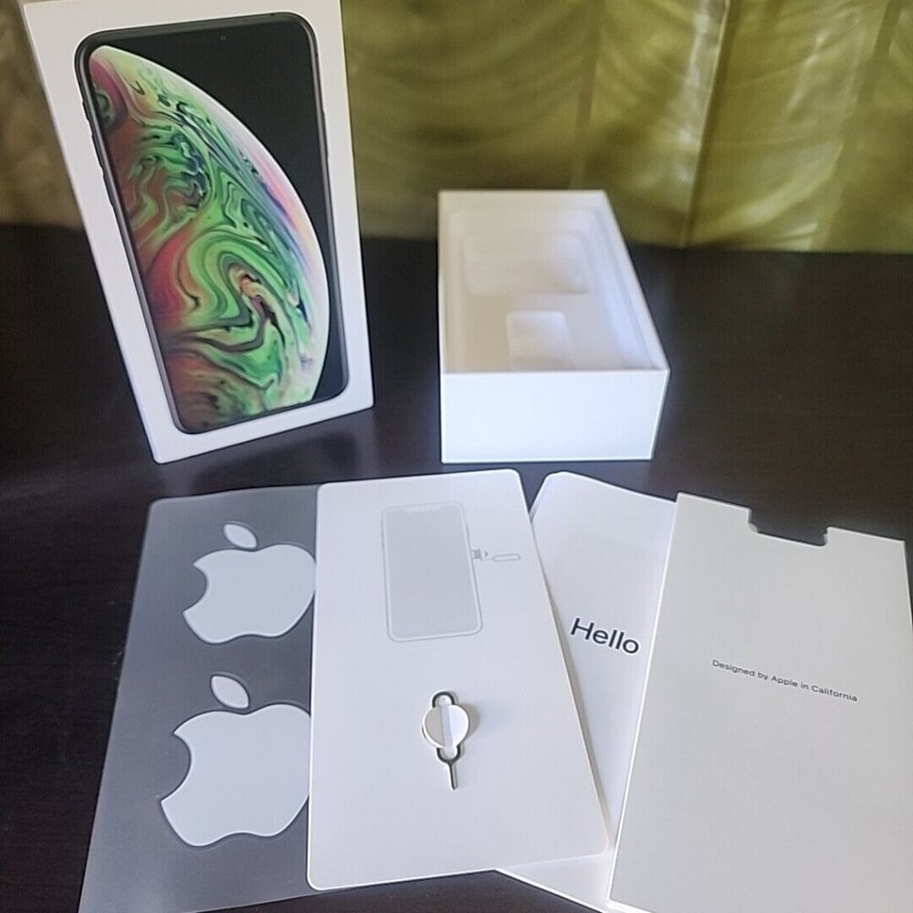 Apple iPhone Xs Max Space Grey Stickers Incerts  EMPTY BOX ONLY NO PHONE